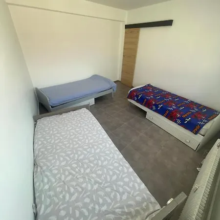 דירה Bel Cosy Tres Calme Avec Parking Prive Templemars