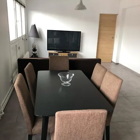 Bel Cosy Tres Calme Avec Parking Prive דירה Templemars